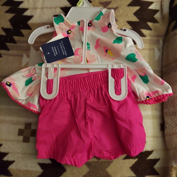 Girl's Crown and Ivy short set - Picture 7 of 8